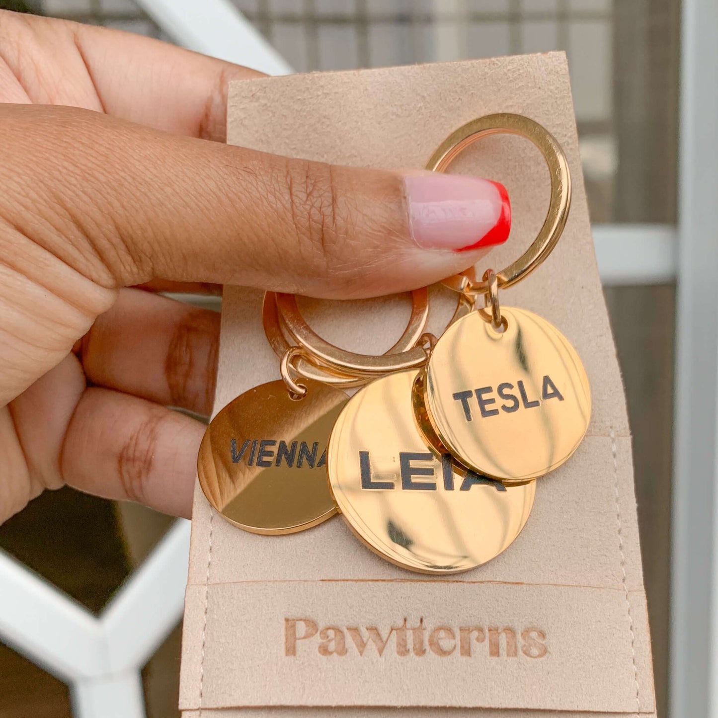 Plaquitas redondas doradas personalizadas